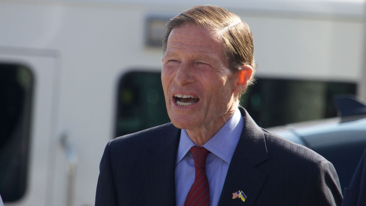 Blumenthal pushes House to pass Senate-approved Russia sanctions bill