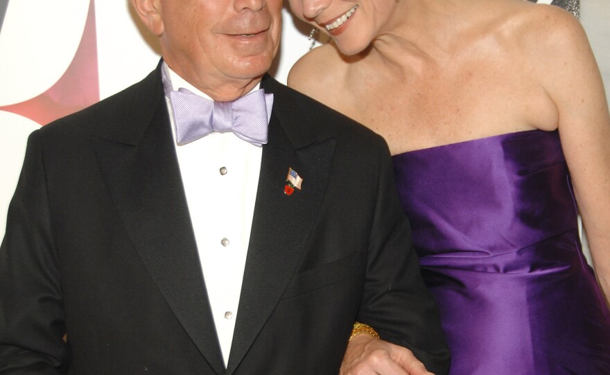 Bloomberg and girlfriend Diana Taylor attend the CFDA Fashion Awards at the New York Public Library on June 2, 2008.