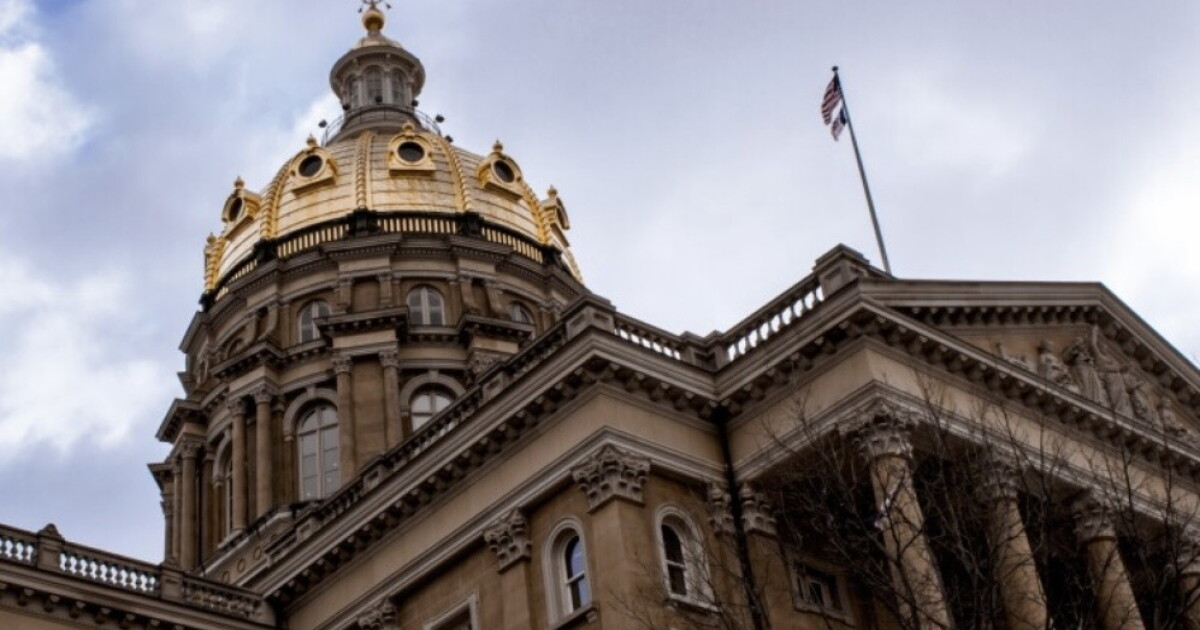 Iowa lawmakers in special session weighing incentives for possible steel plant in state