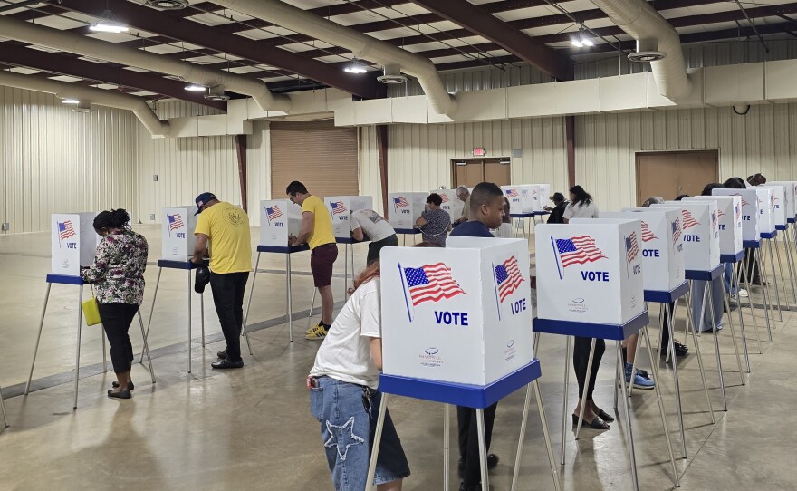 Hundreds of Central Floridians cast mock ballots at The People's 2026 Hob Nob & Straw Poll organized by the Pine Hills Community Council.