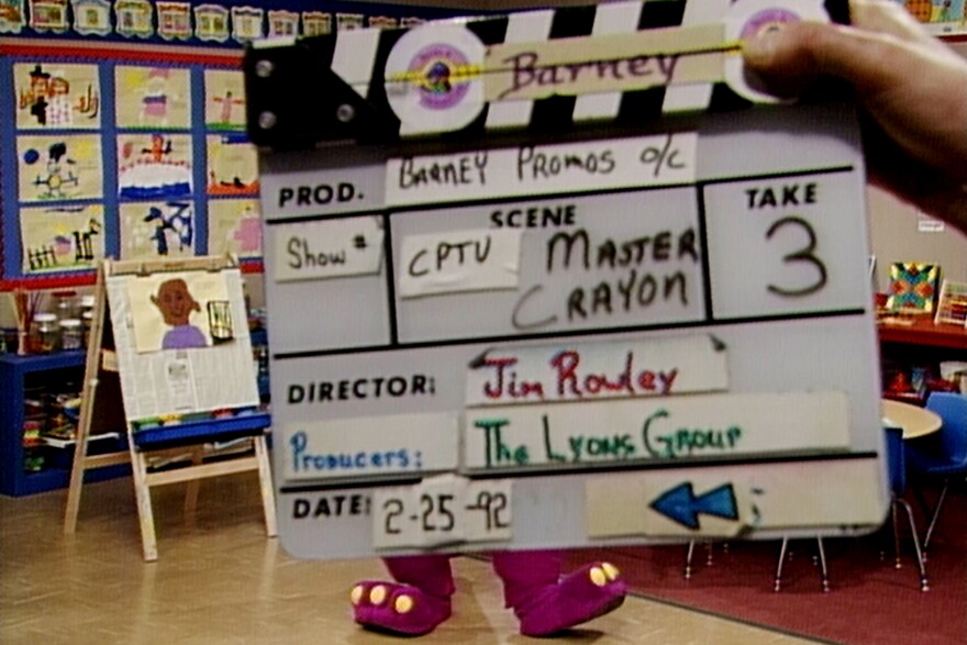Una imagen de una promoción de Barney grabado para CPTV en 1992.