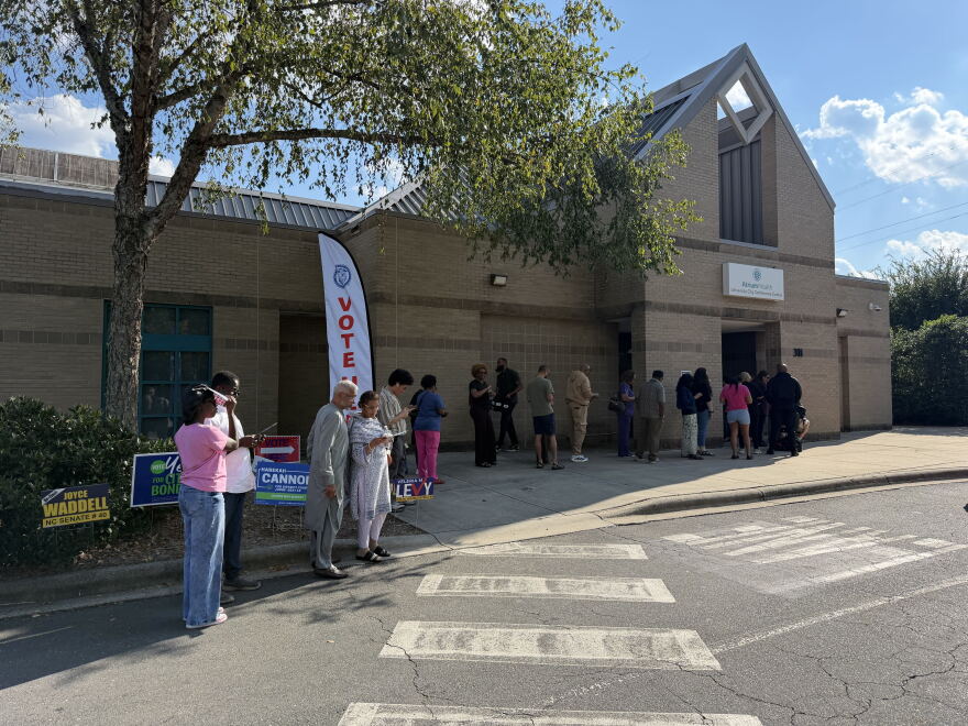 Lines in Charlotte at the University City early voting site for the 2026 midterm elections. 