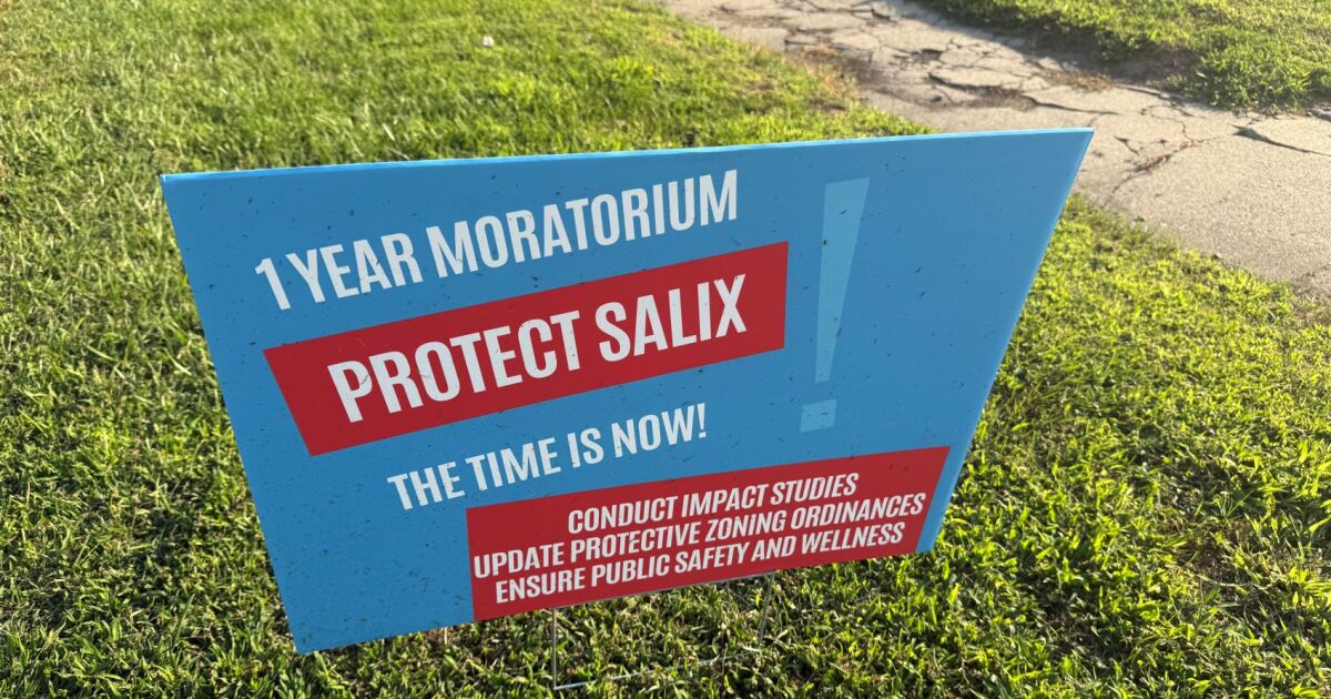 Northwest Iowa town votes against a data center moratorium