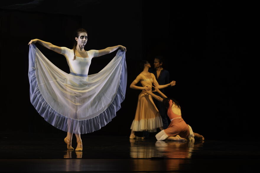 The ballet "La Llorona" reimagines the ghostly legend for a modern era that recognizes the complicated lives of women and mothers.