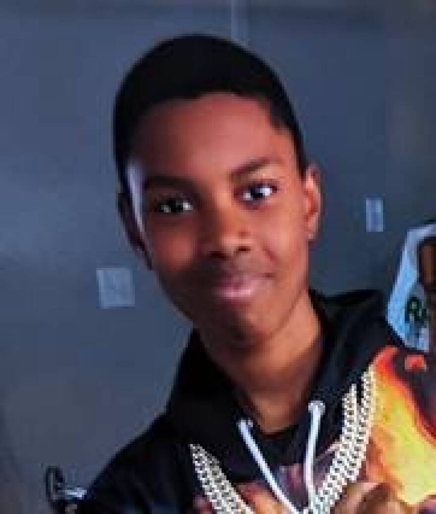 A headshot of missing teen Keyveon Hines