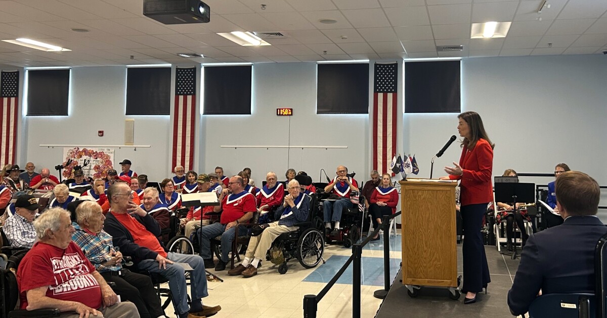 Gov. Ayotte honors Veterans Day with speech and executive order prioritizing veteran hiring