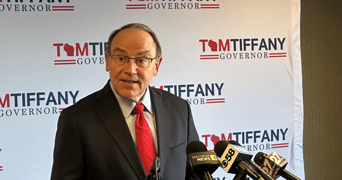Gubernatorial candidate Tom Tiffany suffers minor injuries when plane goes down