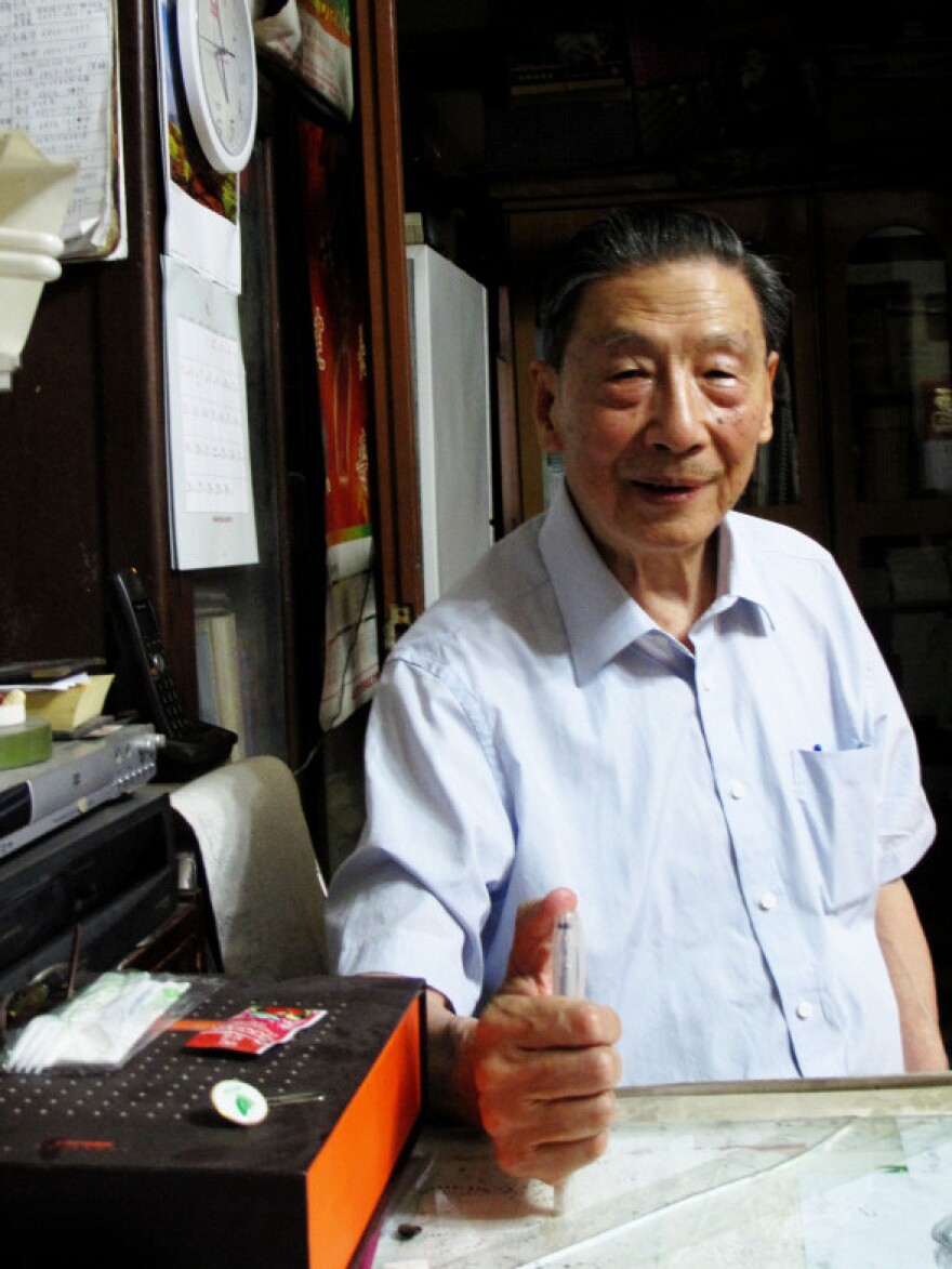 Reformist Mao Yushi, 82, has caused a storm with his latest essay criticizing Chairman Mao. But he would welcome a court hearing. "It wouldn't be me on trial, it would be Chairman Mao on trial," he says.