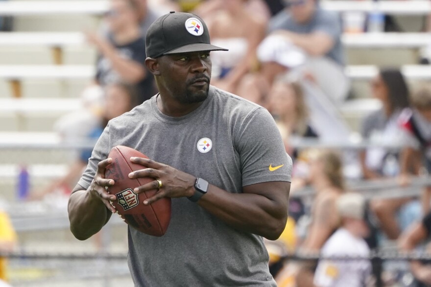 Pittsburgh Steelers senior defensive assistant Brian Flores. (Keith Srakocic/AP)