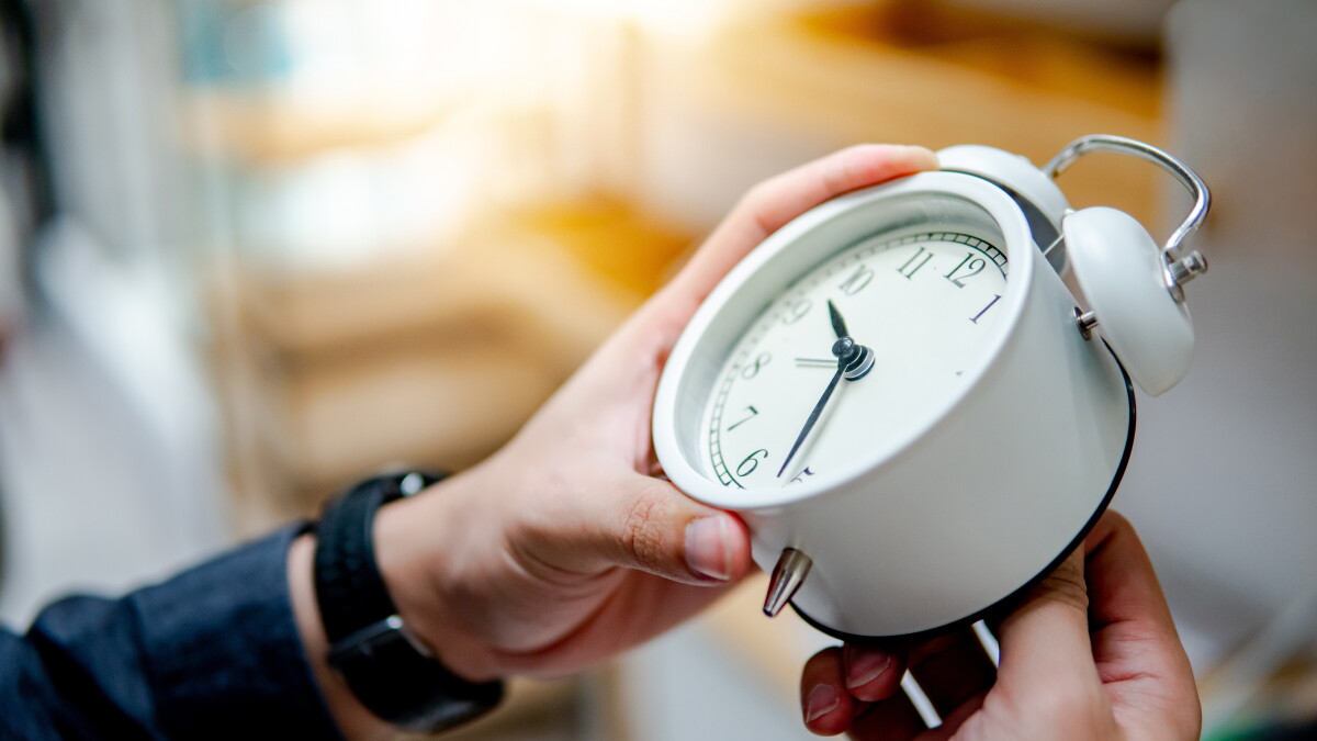 Turn back clocks, check smoke detectors for daylight saving time