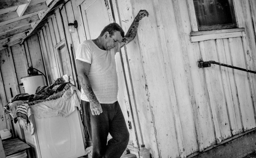A man whose well went dry, Farmersville, Calif.