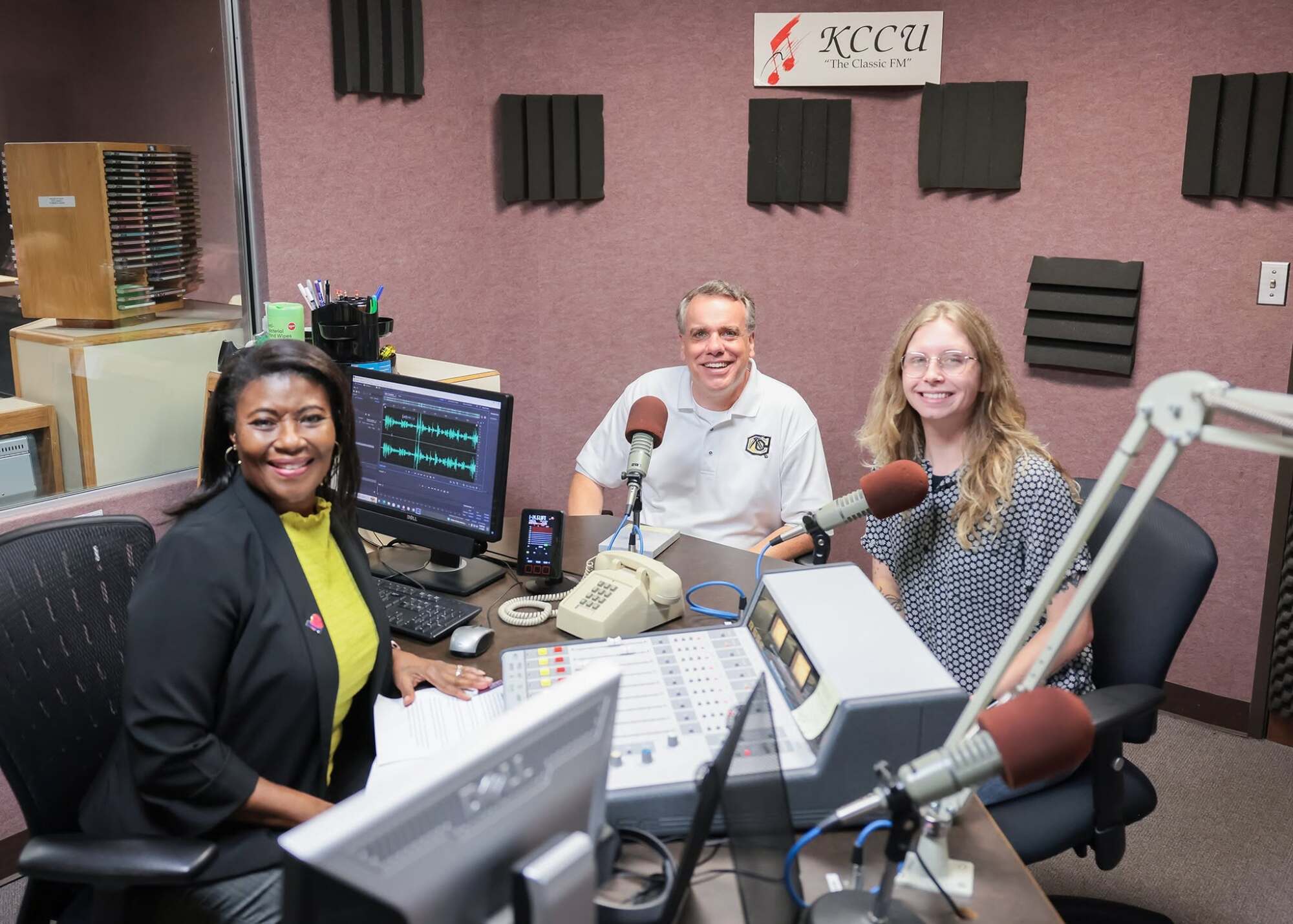 CU TODAY - President Hunt's First Day at Cameron University CU TODAY - President Hunt's First Day at Cameron University