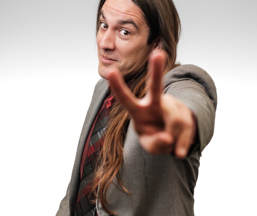 Kevin Haas opens the Oscar Aydin show tonight from Rockford's Music Box