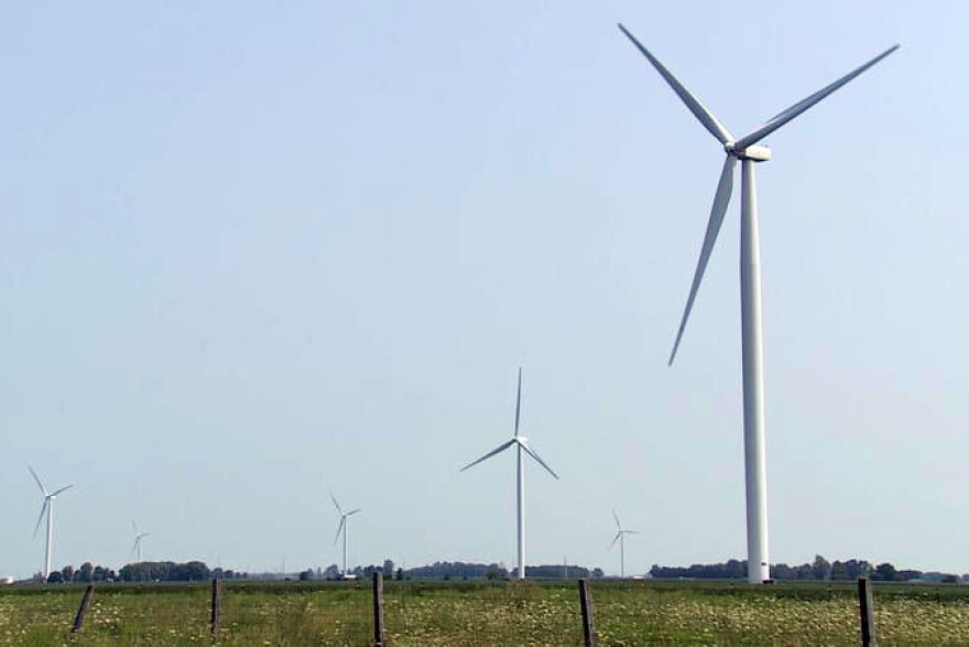 Indiana counties that want to develop new wind ordinances would have to either follow state guidelines or create renewable energy districts.