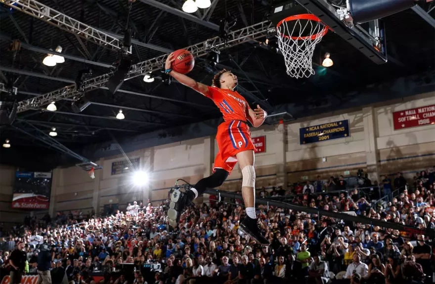 Maxwell Pearce's dunks at Purchase College drew the attention of many hoop fans