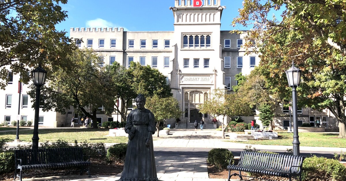 Bradley University offering voluntary retirement incentive