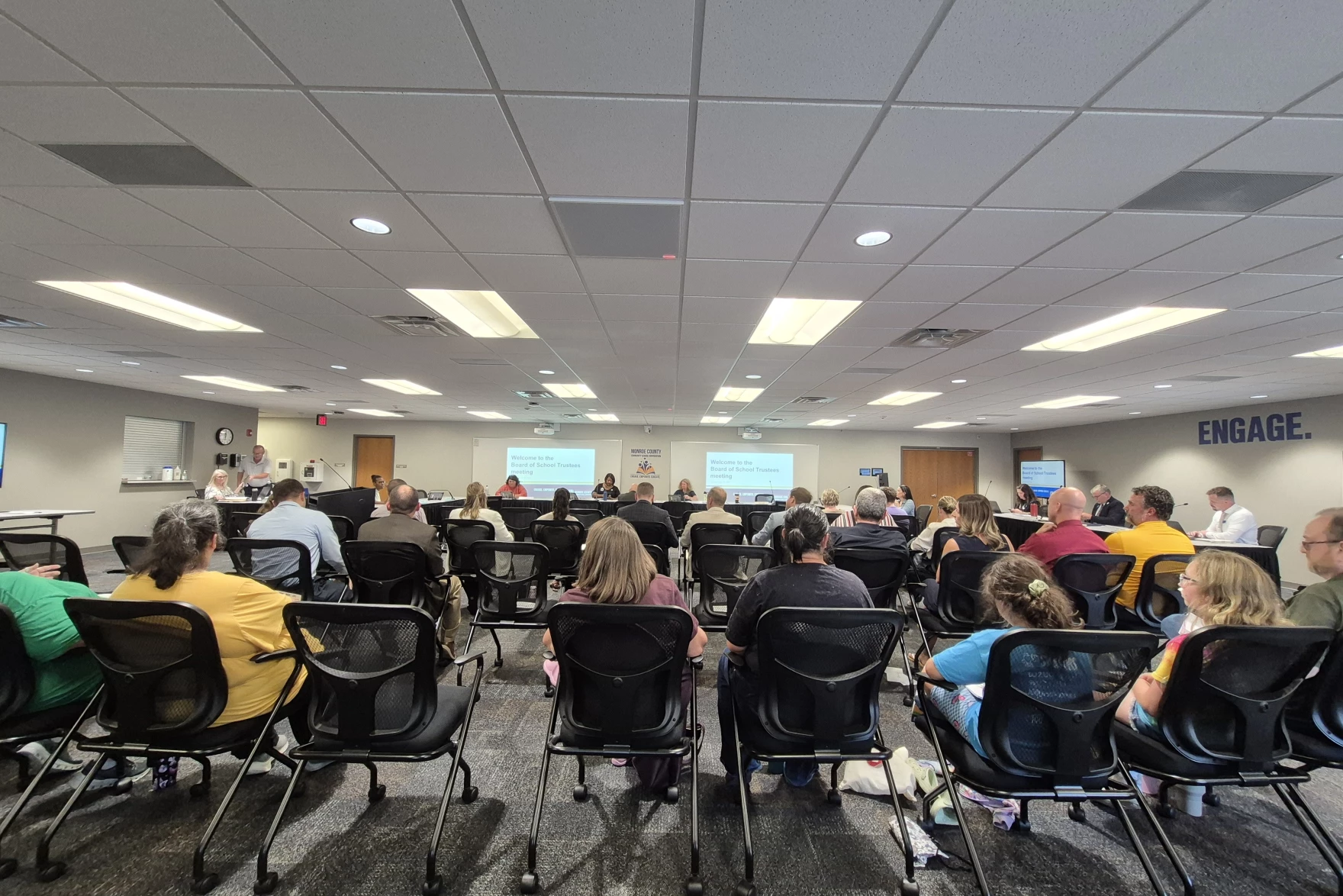 MCCSC board discusses collective bargaining changes, hears concerns on multi-age program