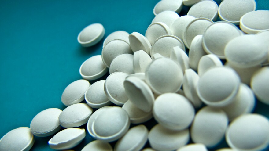 The sheriff&amp;rsquo;s office advised that the compound N-propionitrile chlorphine, commonly referred to as cychlorphine, may look like a powder that is typically off-white, grey, or tan, or can be pressed into counterfeit pills.