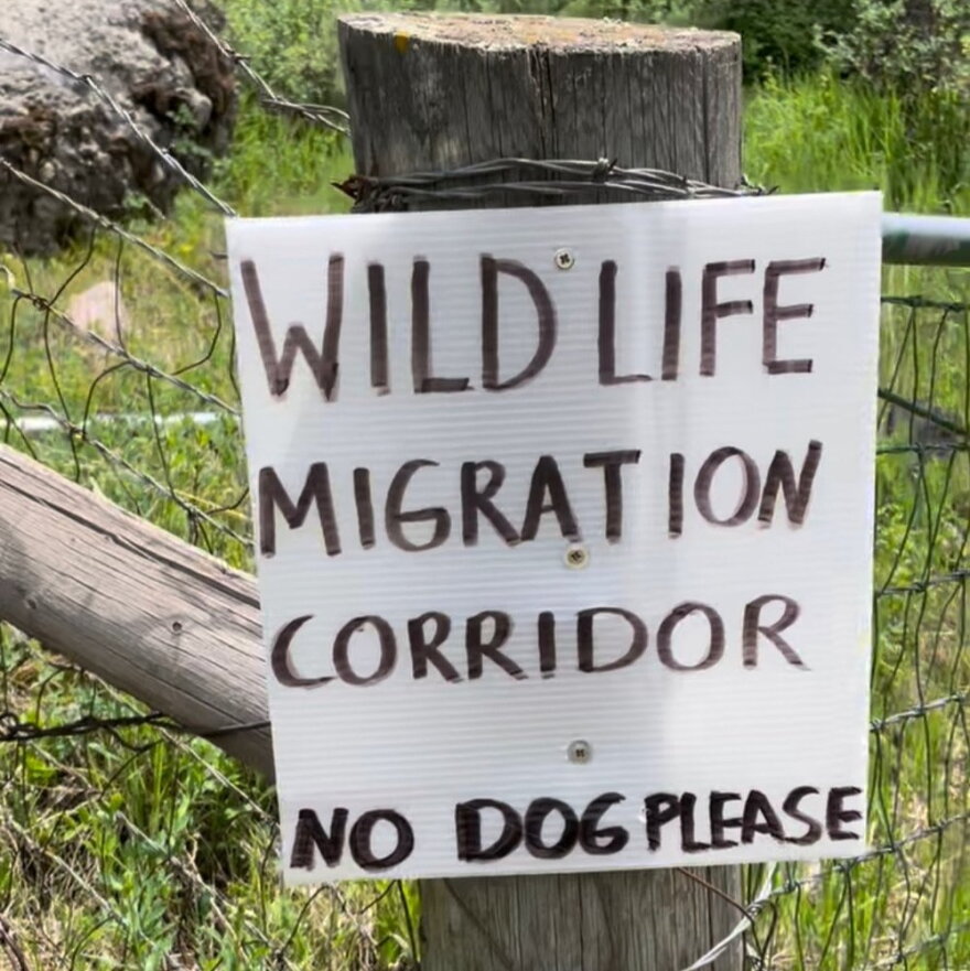 A sign installed by a Lawson Hill resident. Any outright change to the dog restriction will need to come from the community itself.