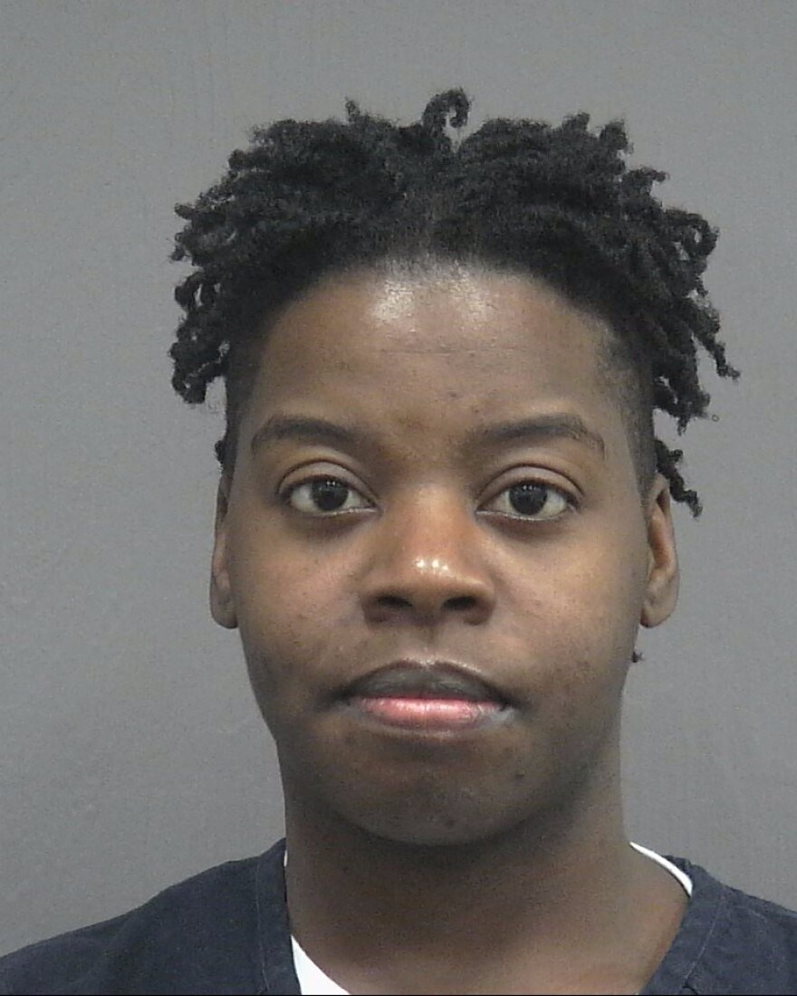 Valerie Sharonne Owens (Photo from Alachua County Jail)