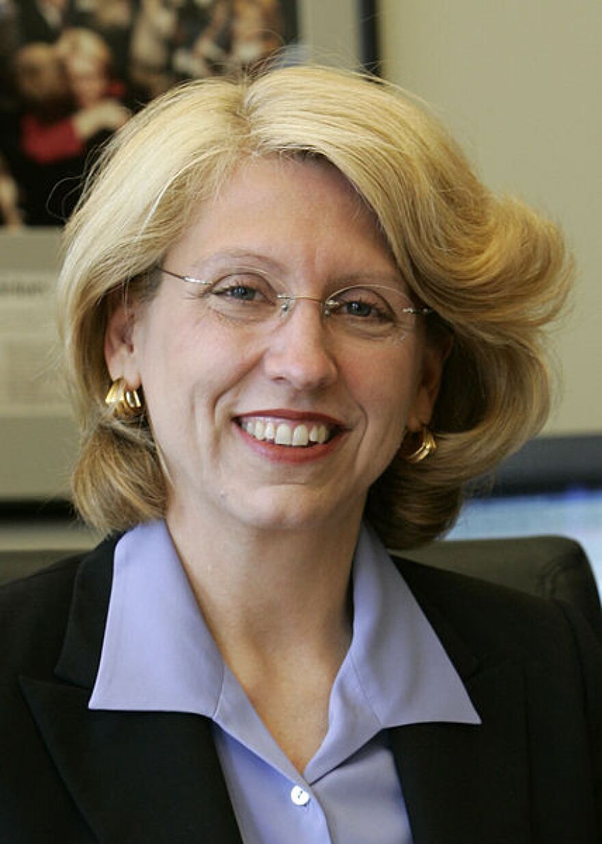 Terri_Lynn_Land_portrait_crop.jpg