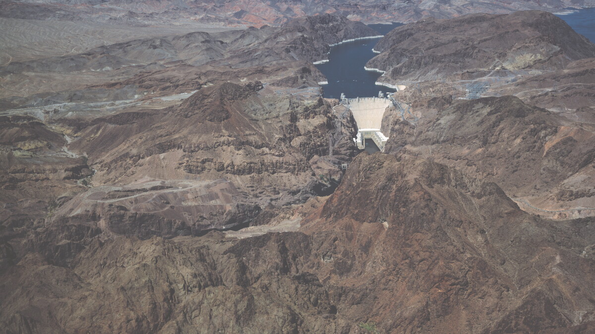 New book and interactive map spotlight the threat of aging dams in the West - Vimarsana News