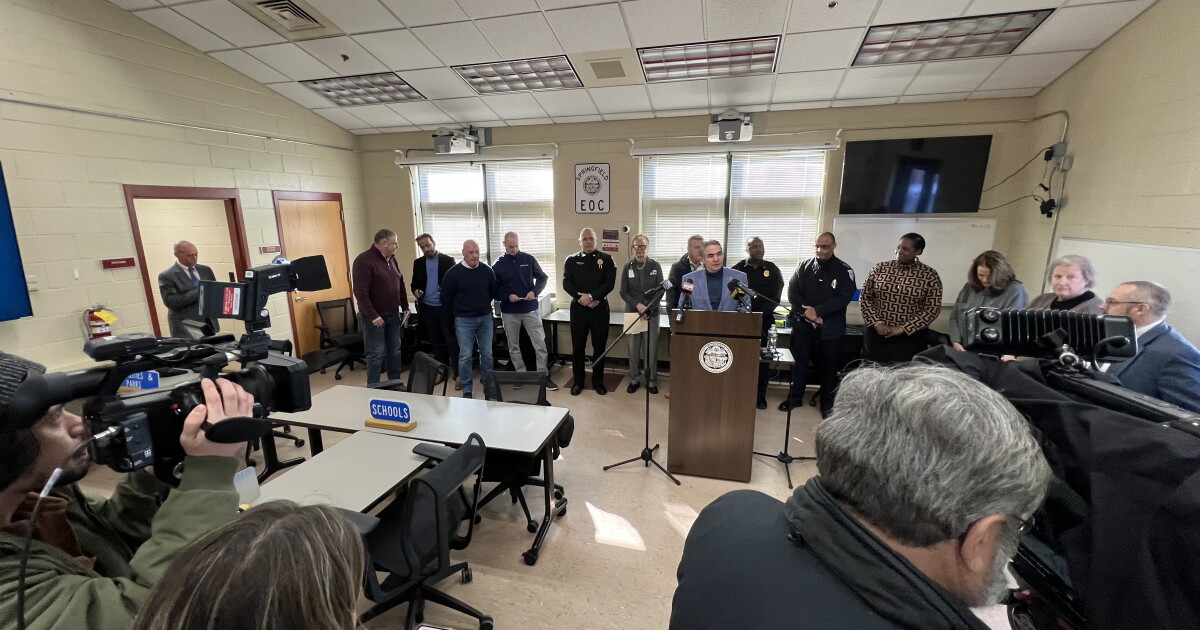 Ahead of massive snowstorm, Springfield leaders advise caution ...