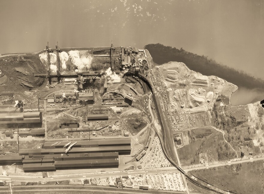 Overhead view of the McLouth Steel plant in 1960.