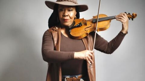 Jazz violinist Karen Briggs performs at the Harvey B. Gantt Center in uptown Charlotte on Nov. 7, 2025.