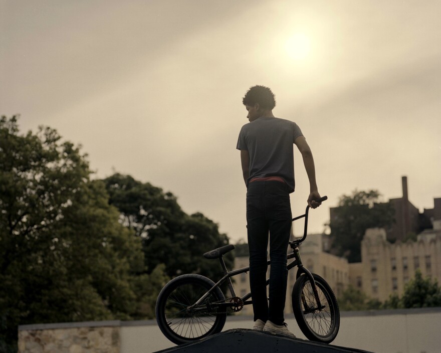 Nasquan waiting to jump a ramp, 2016.