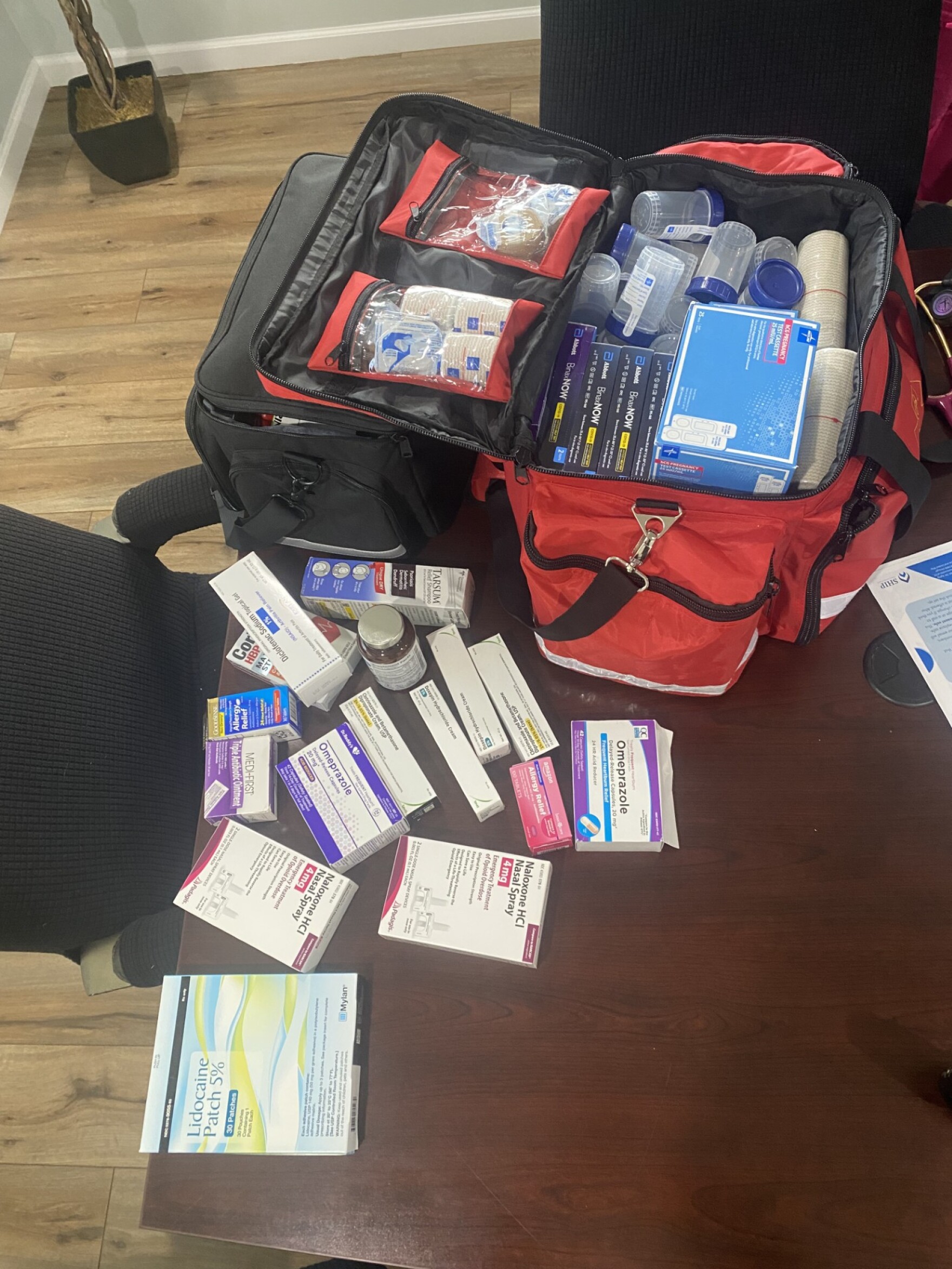 Medical students create free mobile clinic to serve Morehead’s unhoused