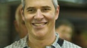 Farmers Market Minute host Richard McCarthy spotted in one of our city's farmers markets.