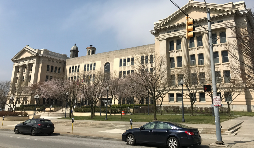 Baltimore City Public Schools District Office at 200 E.North Ave. in Baltimore (2017 photo by Eli Pousson for Baltimore Heritage: CC0, via Wikimedia Commons)