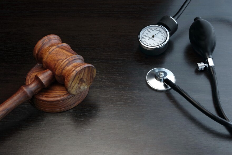 photo of gavel and stethoscope.