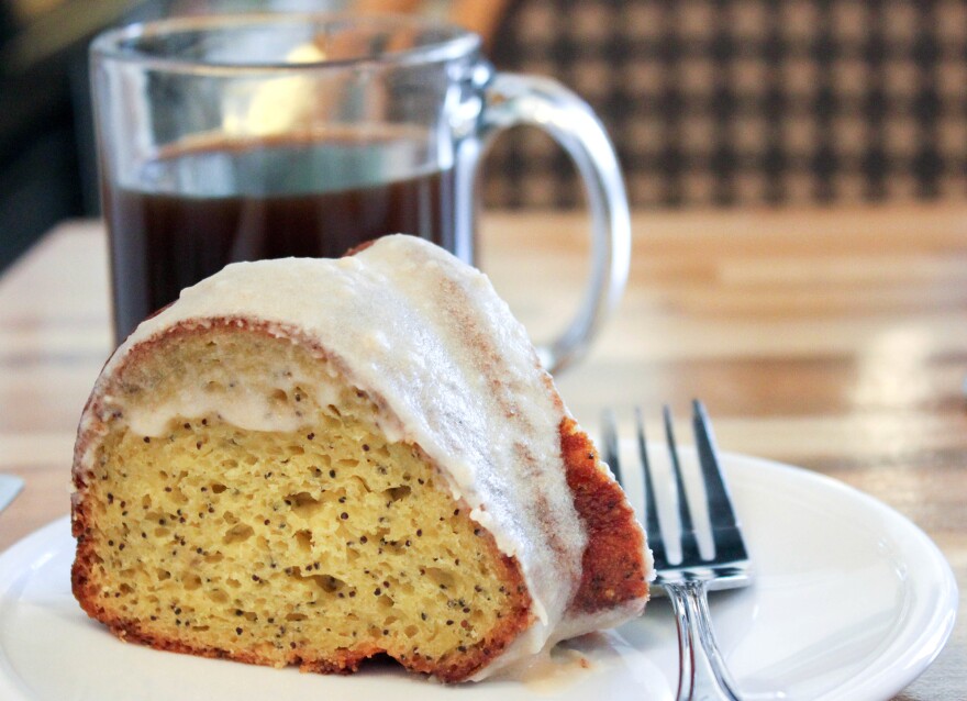 Rue McClanahan's Orange Poppy Seed Cake