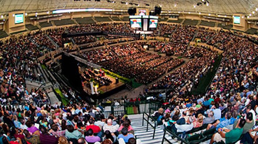 USF Graduation ceremony in newly renovated USF Sun Dome