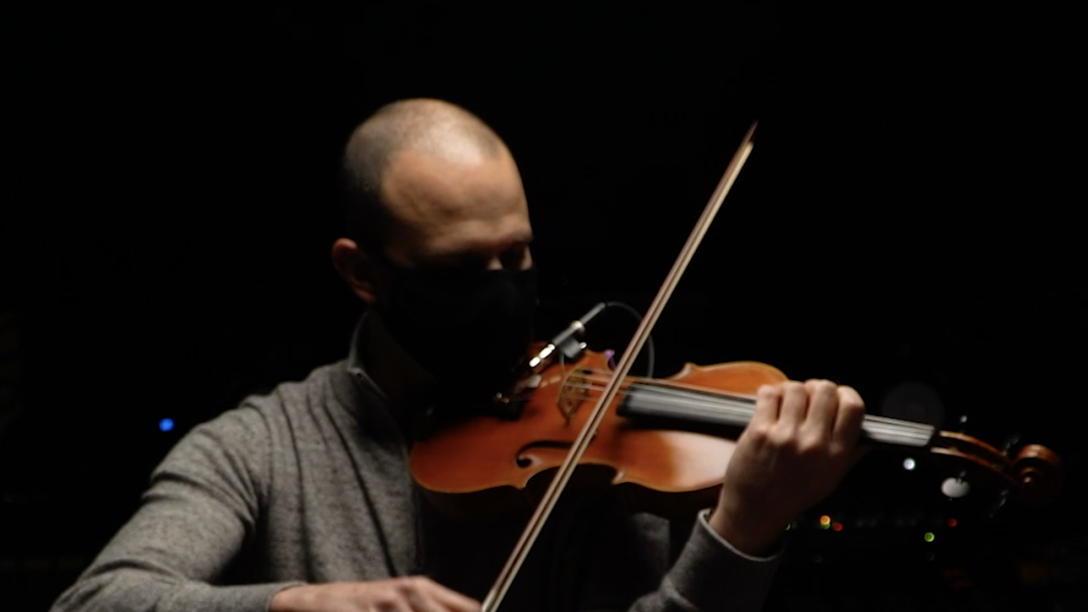 EarthQuaker Symphony creates a confluence of classical and electronic music - Vimarsana News