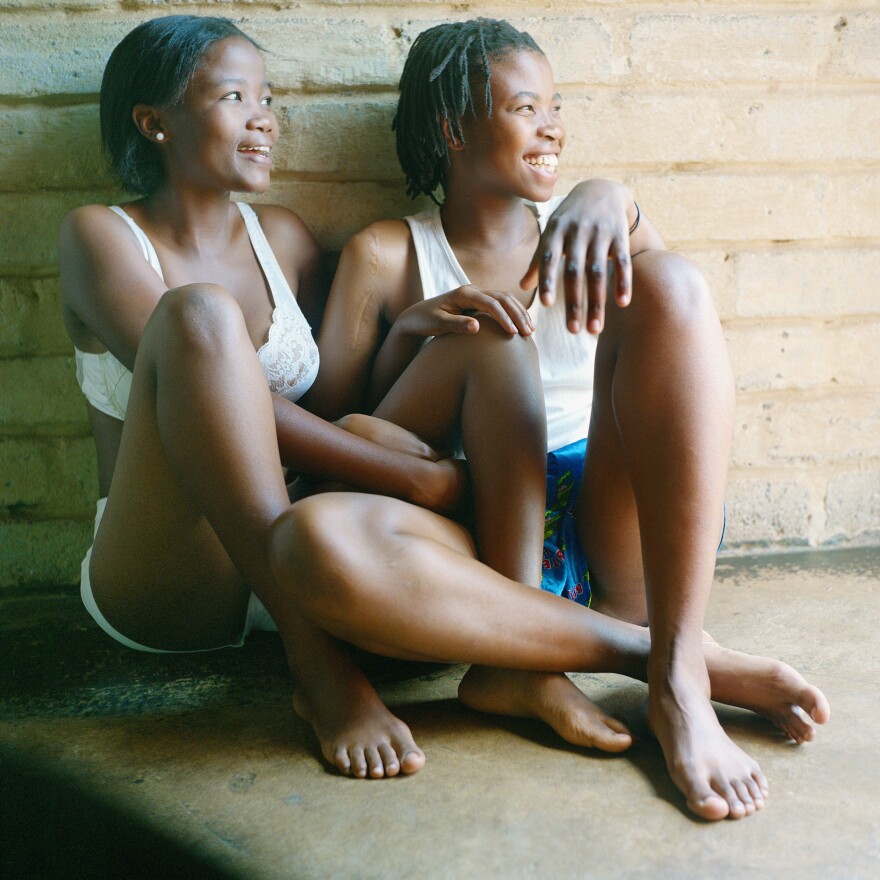 Zanele Muholi, <em>Katlego Mashiloane and Nosipho Lavuta, Ext. 2, Lakeside, Johannesburg</em>, 2007, chromogenic color print.