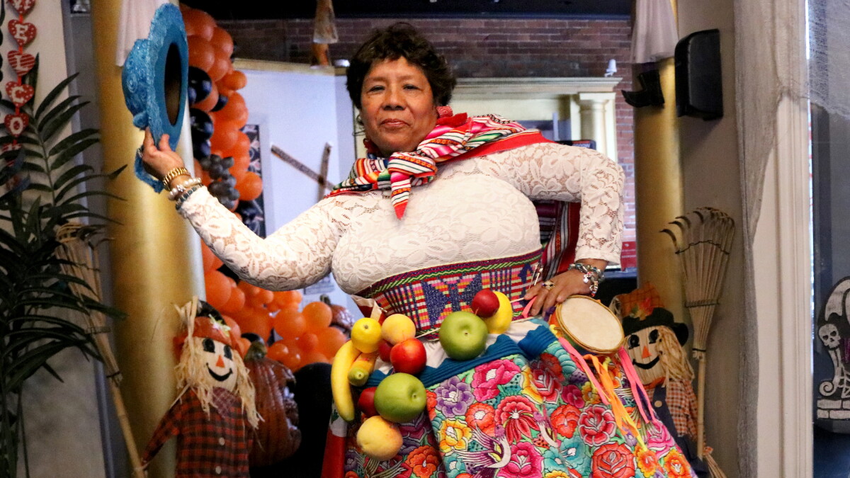 A Peruvian dancer in CT displays her Indigenous pride to inspire future generations - Vimarsana News