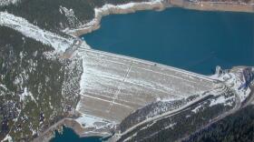 Mica Dam in British Columbia is one of three Canadian projects built under the terms of the 1964 Columbia River Treaty. CREDIT: DAR56 - TINYURL.COM/YC4K2DTJ