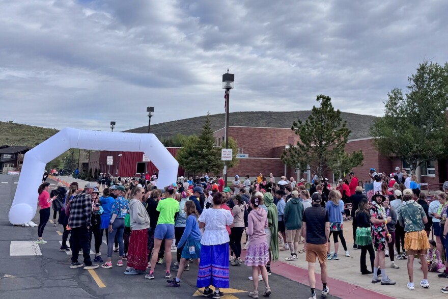 Locals gather at Jeremy Ranch Elementary for the 2026 Running with Ed fundraiser.