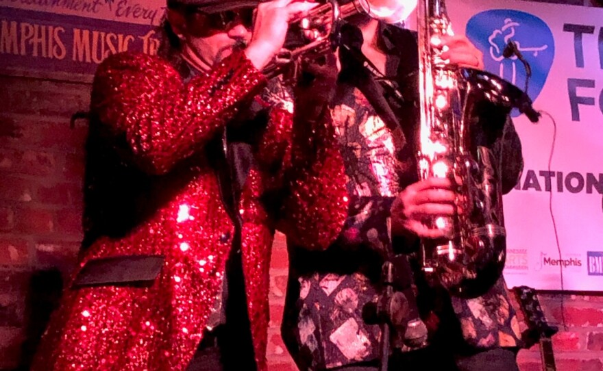 scott_and_chris_at_the_rum_boogie_in_memphis__002_1.jpg