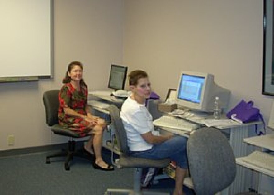 Computer Training at Everywoman Opportunity Center