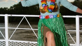 With more state workers heading toward blissful retirements, the state comptroller is worried about the tab.