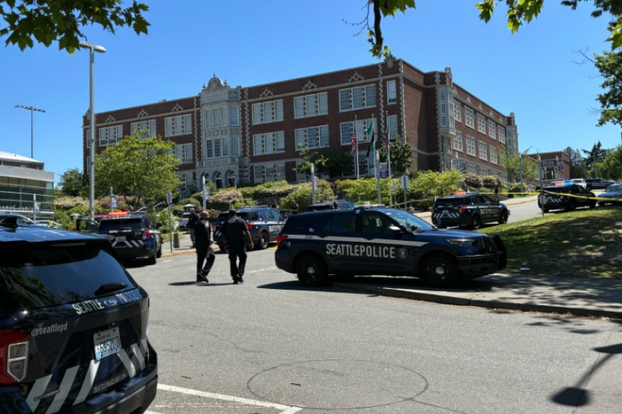No cops at Garfield High. Seattle School Board rejects plan to revive ...