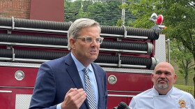 Bob Stefanowski with Phil Segneri, the chef and owner of Fire Engine Pizza in Shelton, talking about the impact of inflation.
