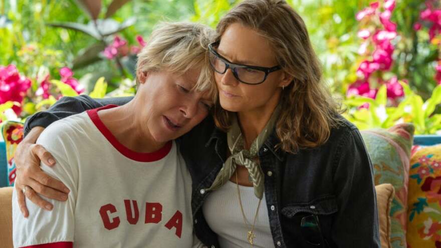 Annette Bening (Diana Nyad) and Jodie Foster star in Nyad