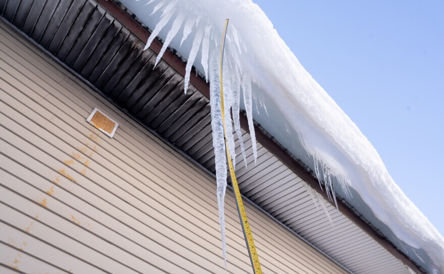Photo: 89.5 inch icicle at KYUK, Bethel Alex Salonga KYUK