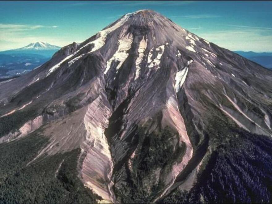 Before the eruption of May 18, 1980, Mount St. Helens' elevation was 2,950 meters (9,677 feet).
