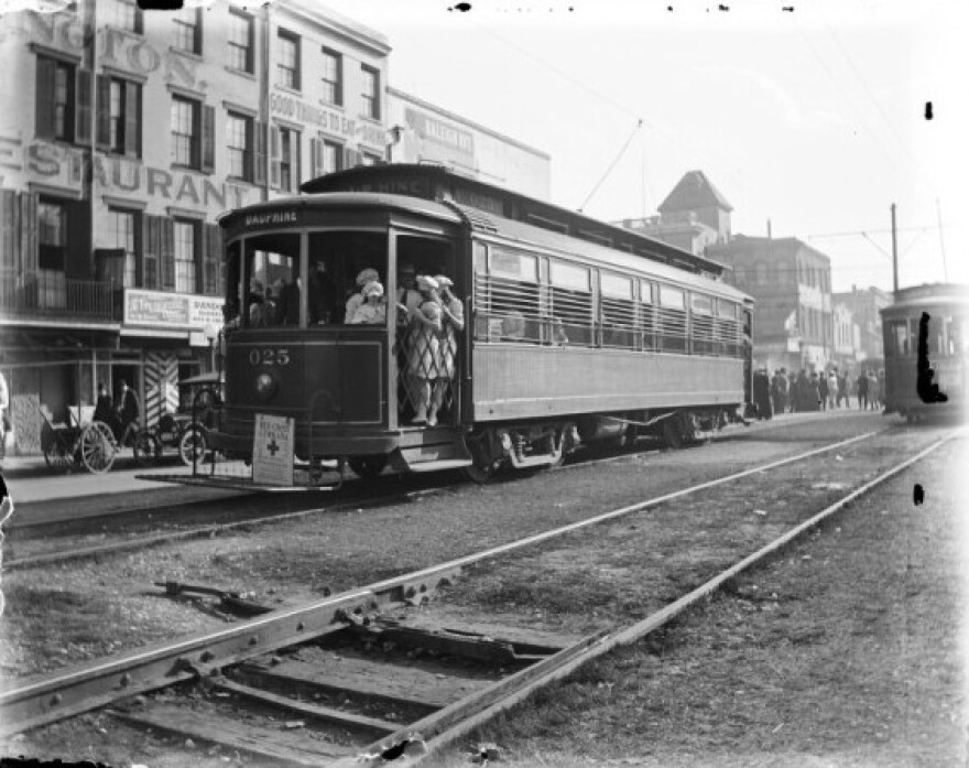 Streetcar on North Rampart St in 1901